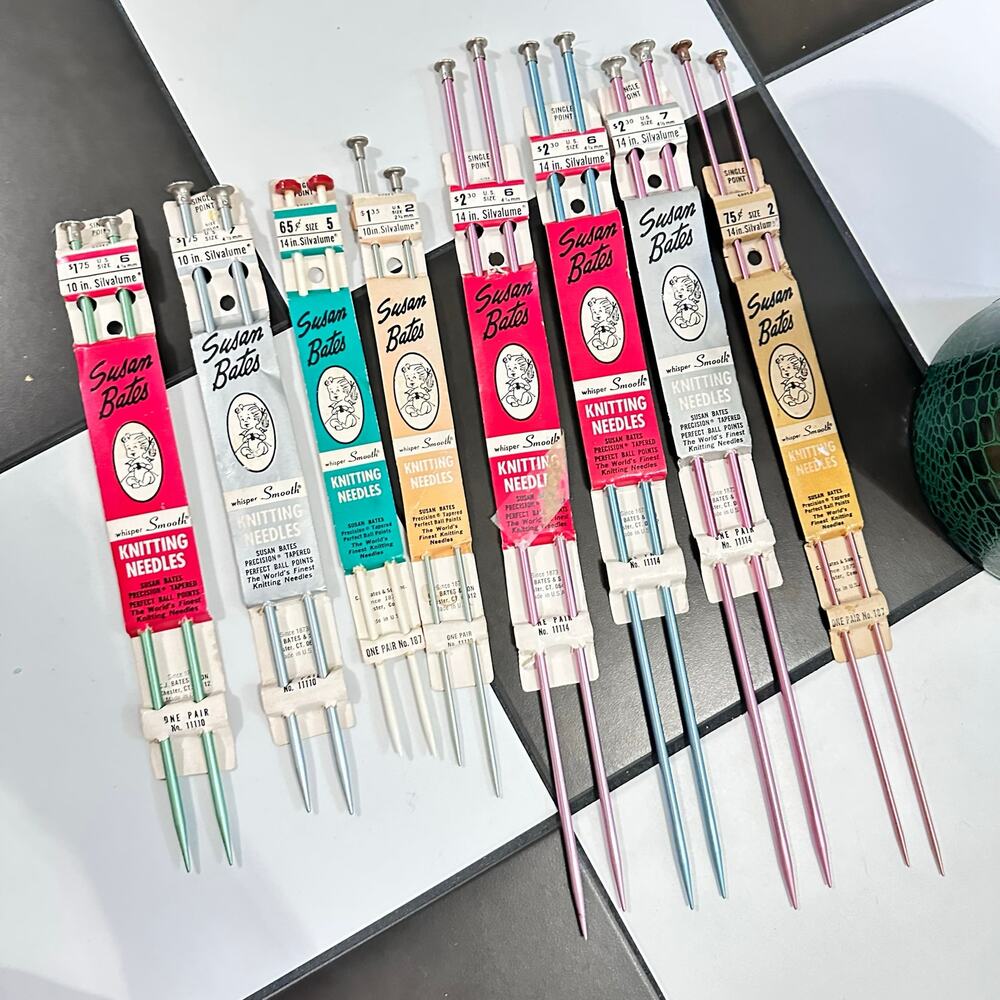 x8 Vintage Susan Bates NWT Knitting Needles - Different Gauges & Holder - Picture 12 of 14